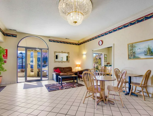 Econo Lodge Corbin hotel detail image 3