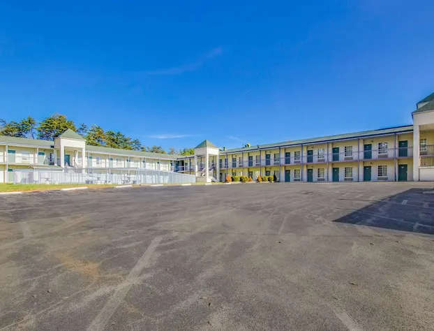 Econo Lodge Corbin hotel detail image 1