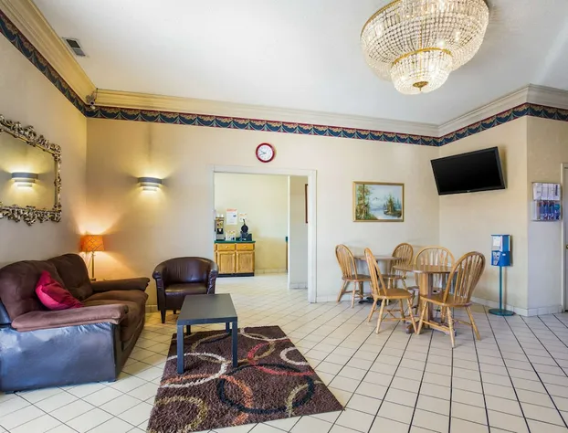 Econo Lodge Corbin hotel detail image 2