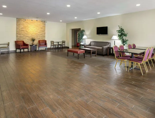 Days Inn by Wyndham Pottstown hotel detail image 2