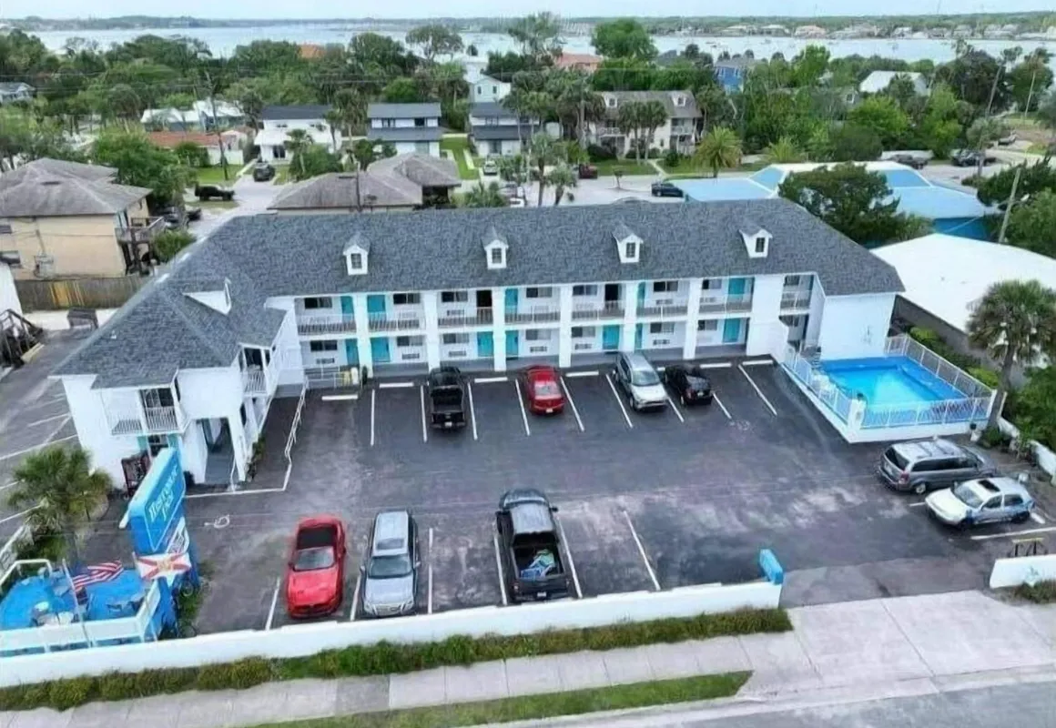 Historic Inn hotel hero