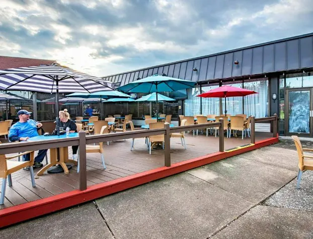 Magnuson Grand Harrisburg hotel detail image 1