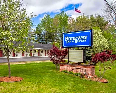 Rodeway Inn & Suites Brunswick near Hwy 1 hotel hero