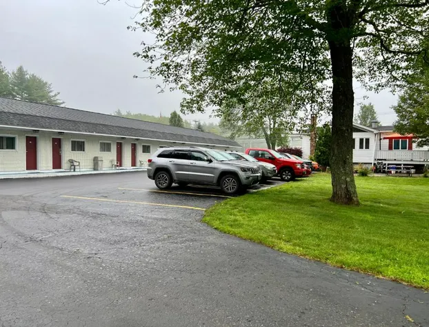 Rodeway Inn & Suites Brunswick near Hwy 1 hotel detail image 2