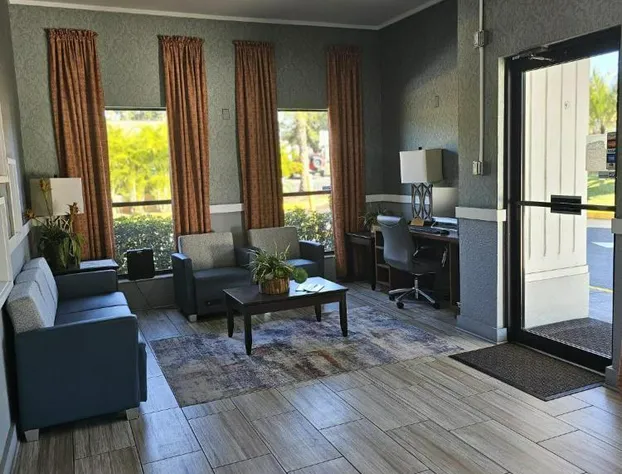 Quality Inn near Blue Spring hotel detail image 2