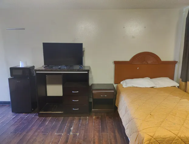 Best Inn & Suites hotel detail image 2