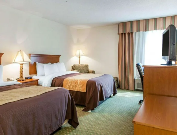 Quality Inn & Suites Near Amish Country hotel detail image 1