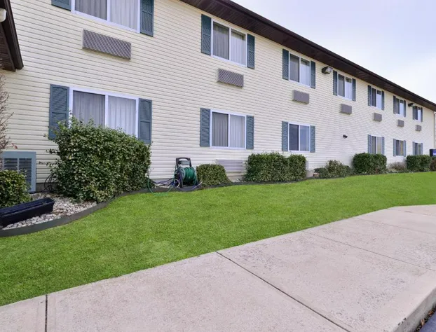 Americas Best Value Inn Seymour hotel detail image 2