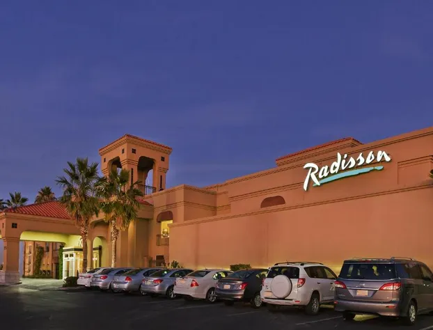 Radisson Hotel El Paso Airport hotel detail image 1