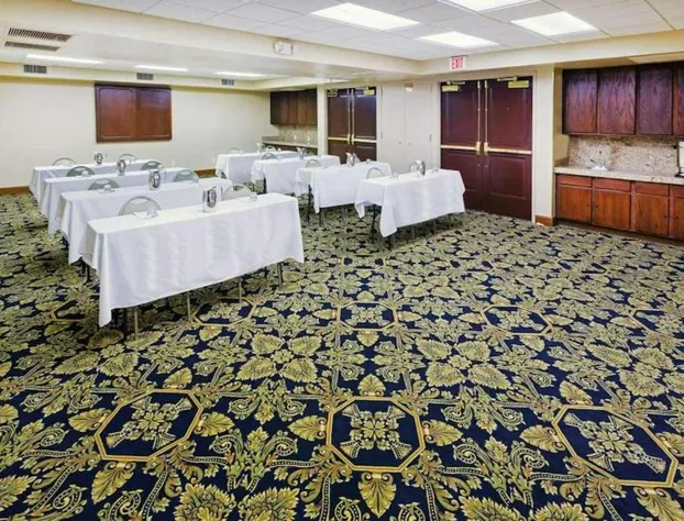 Radisson Hotel El Paso Airport hotel detail image 3