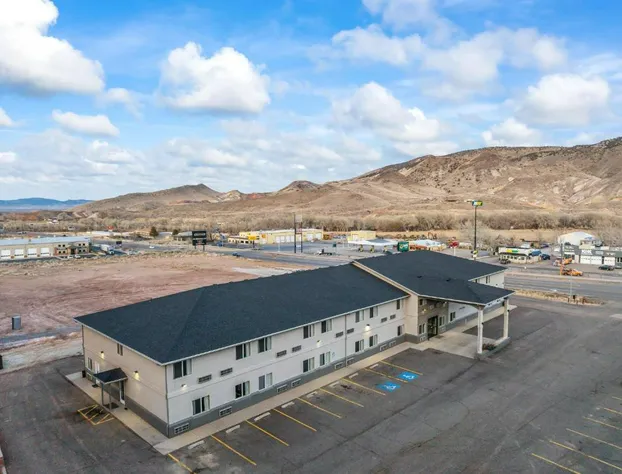 Quality Inn & Suites Salina National Forest Area hotel detail image 1