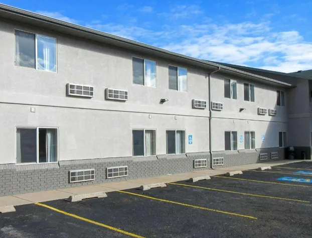 Quality Inn & Suites Salina National Forest Area hotel detail image 2