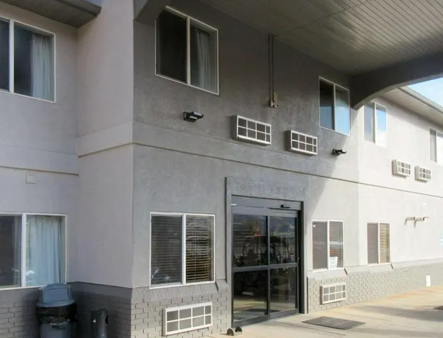 Quality Inn & Suites Salina National Forest Area hotel detail image 3