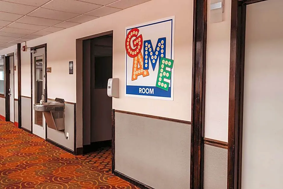 AmericInn by Wyndham Appleton Downtown hotel hero