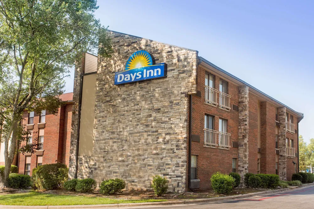 Days Inn by Wyndham Raleigh-Airport-Research Triangle Park hotel hero