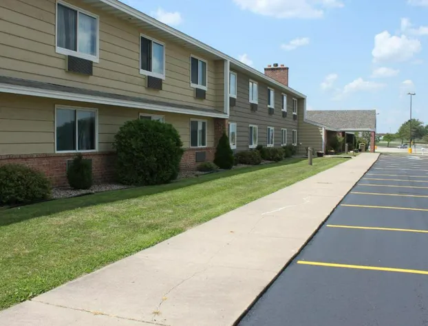 AmericInn by Wyndham West Burlington hotel detail image 2