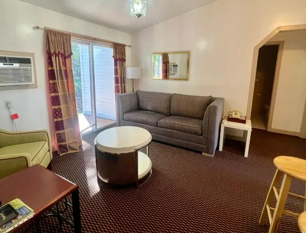 Saco River Motor Lodge & Suites hotel detail image 2