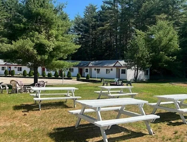 Saco River Motor Lodge & Suites hotel detail image 2