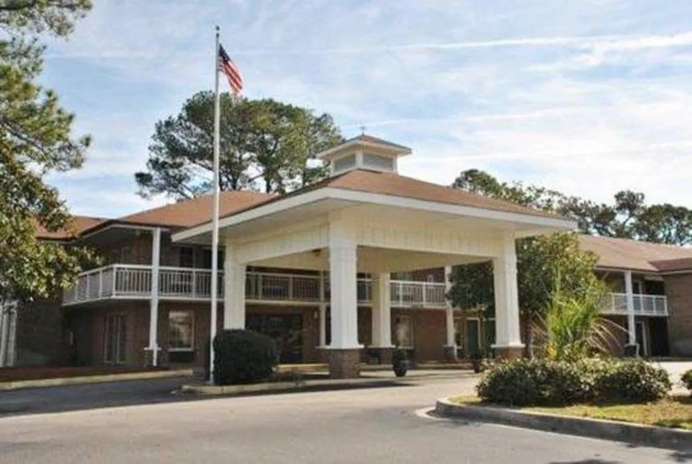 America's Best Inn and Suites Beaufort hotel hero