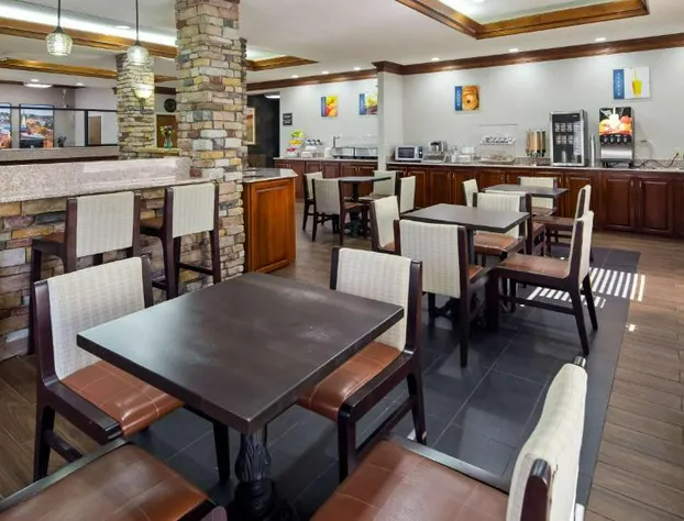 Best Western Inn & Suites hotel detail image 2