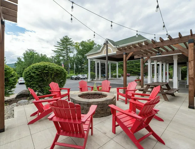 Country Inn & Suites by Radisson, Lake George (Queensbury), NY hotel detail image 1
