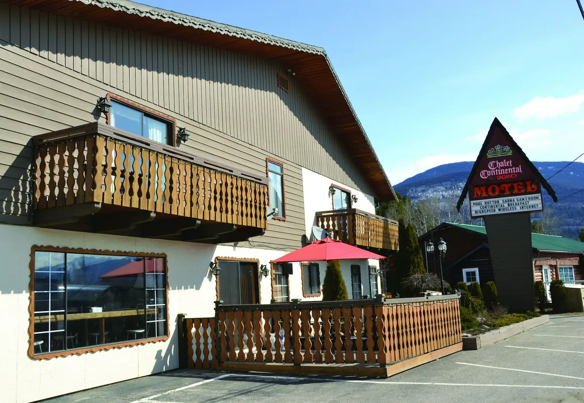 Chalet Continental hotel hero