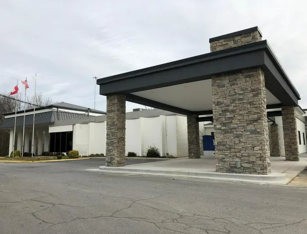 Quality Inn Dalton East hotel detail image 3