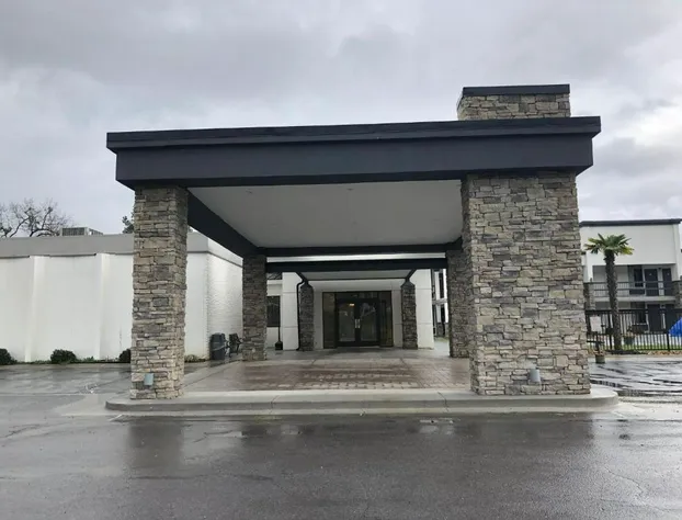 Quality Inn Dalton East hotel detail image 4