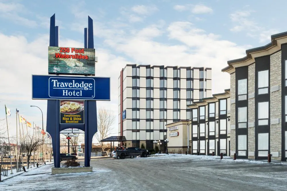 Travelodge by Wyndham Lloydminster hotel hero