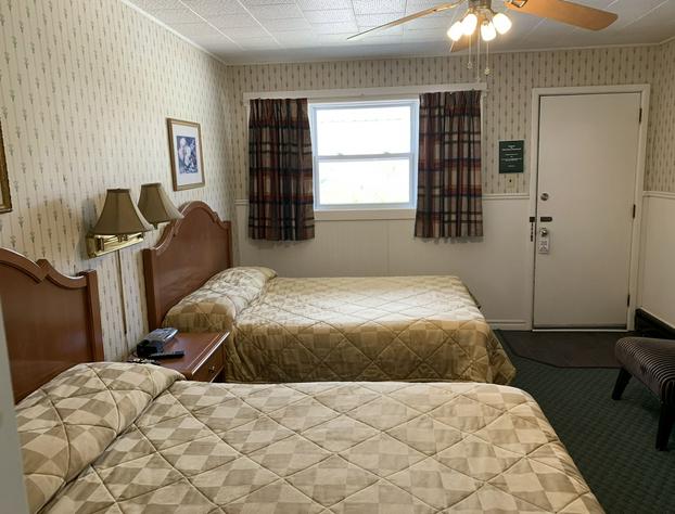 The Lionstone Inn Motel and Cottages hotel detail image 3