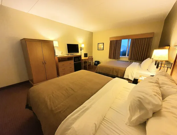 AmeriVu Inn & Suites - Waconia hotel detail image 4