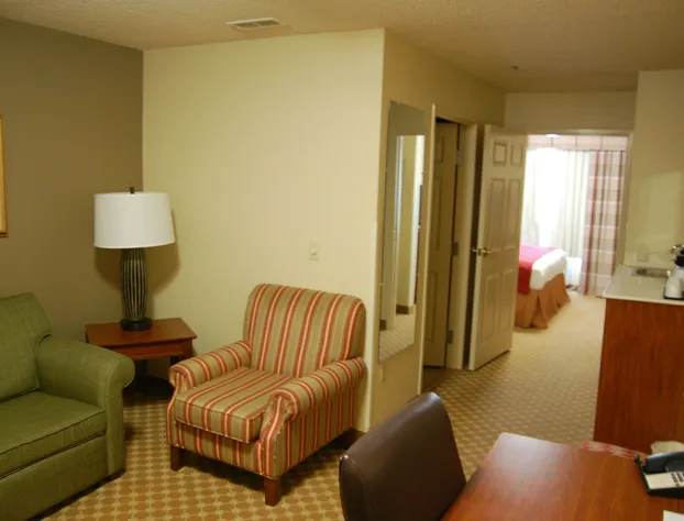 Elyria Inn & Suites hotel detail image 4