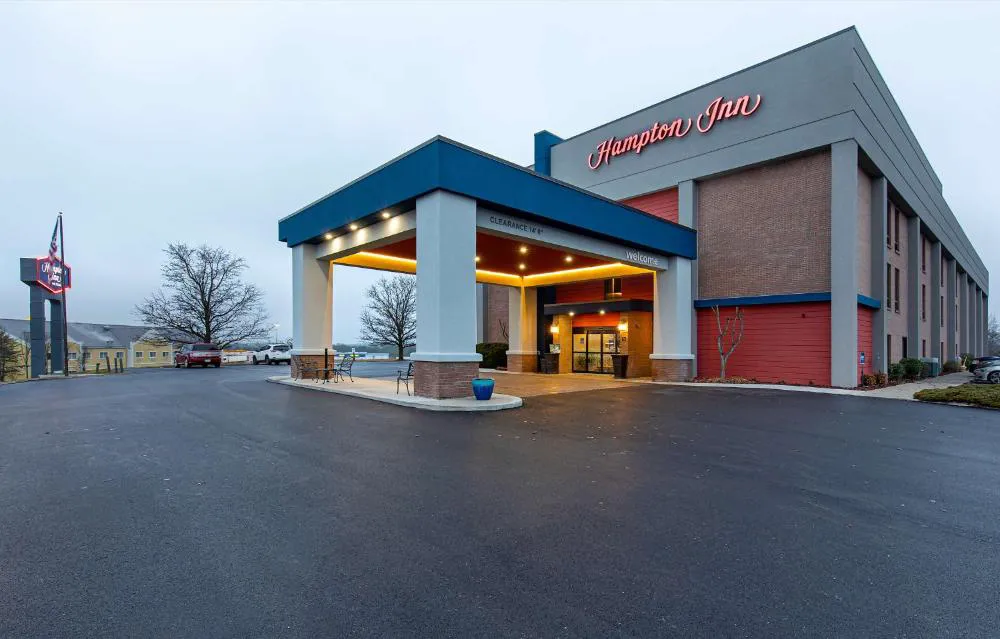 Hampton Inn Corbin KY hotel hero