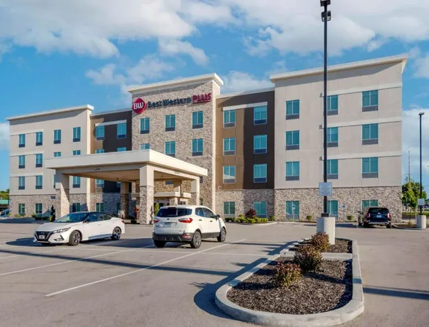 Best Western Plus St. Louis Airport Hotel hotel detail image 3