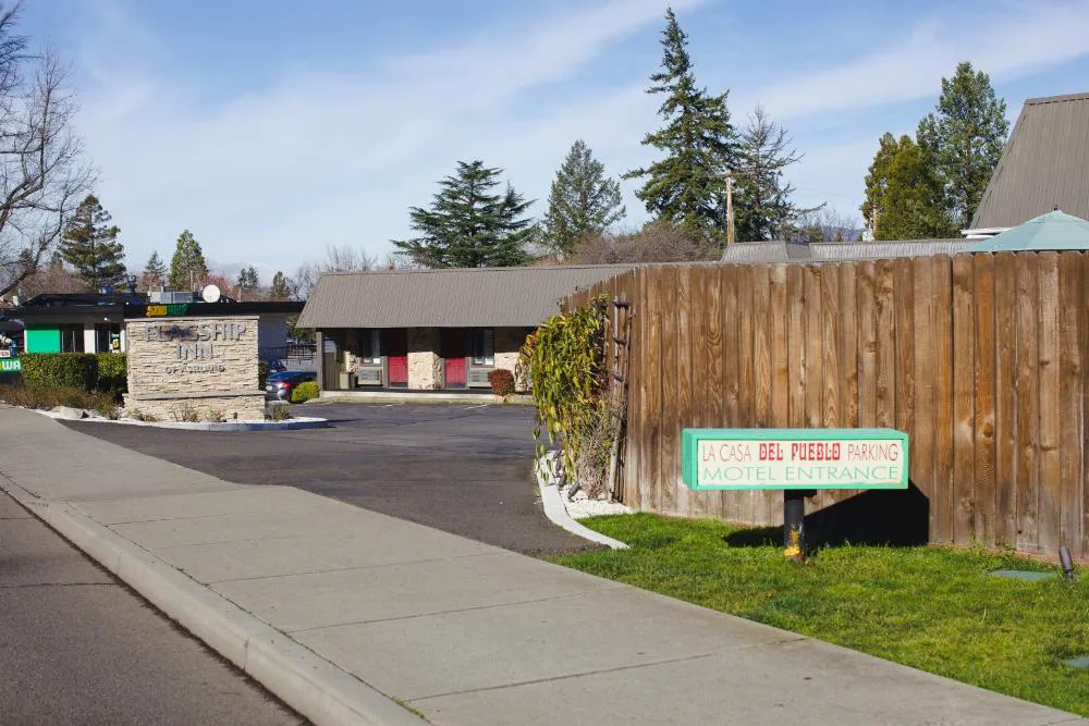 Flagship Inn of Ashland hotel hero