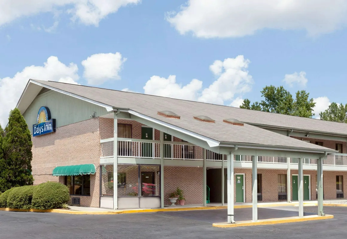 Days Inn by Wyndham Columbia NE Fort Jackson hotel hero