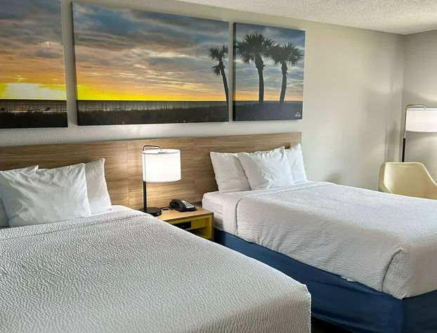 Days Inn by Wyndham Columbia NE Fort Jackson hotel detail image 3