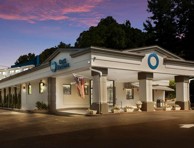 Best Western Asheville Blue Ridge Parkway hotel detail image 1