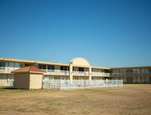 Days Inn by Wyndham Hillsboro TX hotel detail image 3
