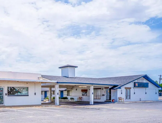 American Inn by OYO Colorado City I-20 hotel detail image 1