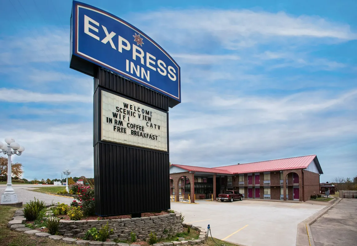 Express Inn hotel hero