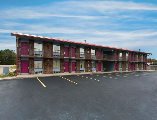 Express Inn hotel detail image 1