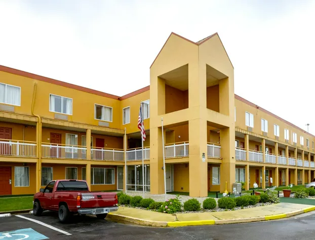 Copley Inn & Suites By OYO Akron OH hotel detail image 2