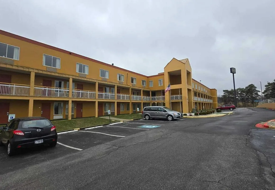 Copley Inn & Suites By OYO Akron OH hotel hero