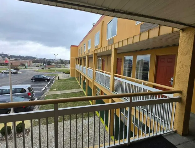 Copley Inn & Suites By OYO Akron OH hotel detail image 1