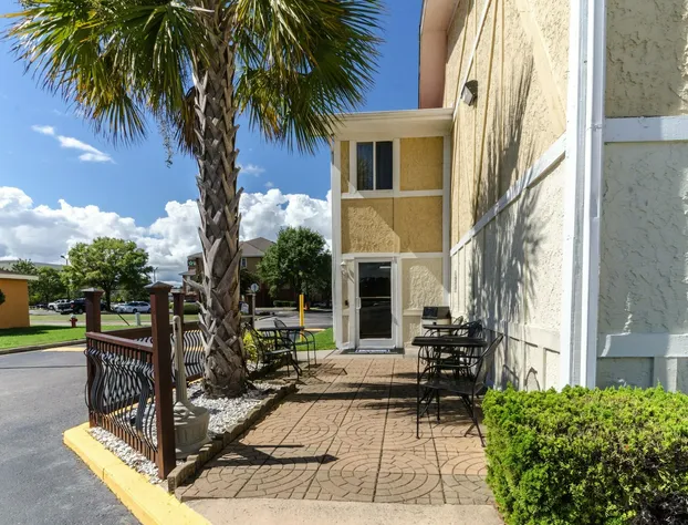 Rodeway Inn & Suites Jacksonville near Camp Lejeune hotel detail image 3