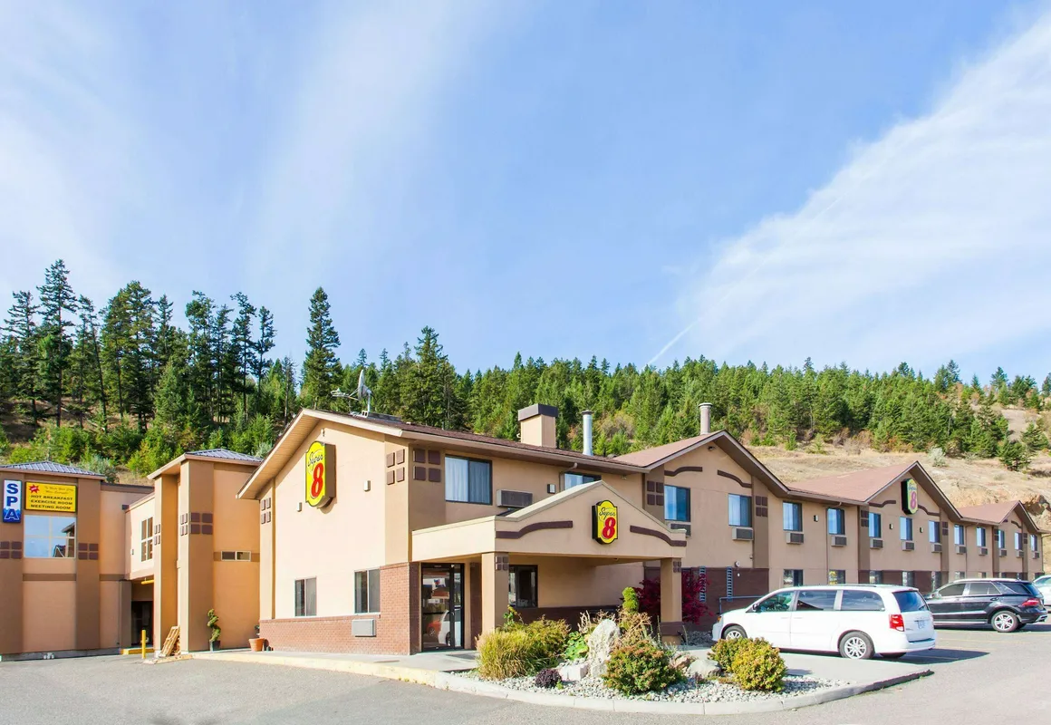 Super 8 by Wyndham Kamloops On The Hill hotel hero
