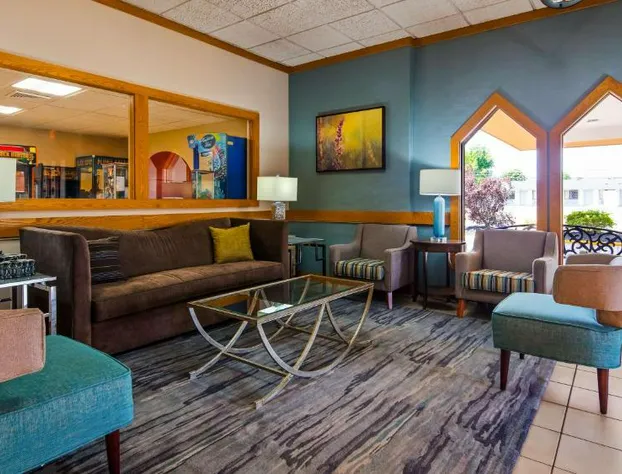 Best Western Woodhaven Inn hotel detail image 4