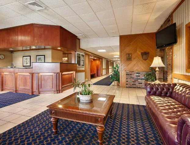 Best Western Woodhaven Inn hotel detail image 3