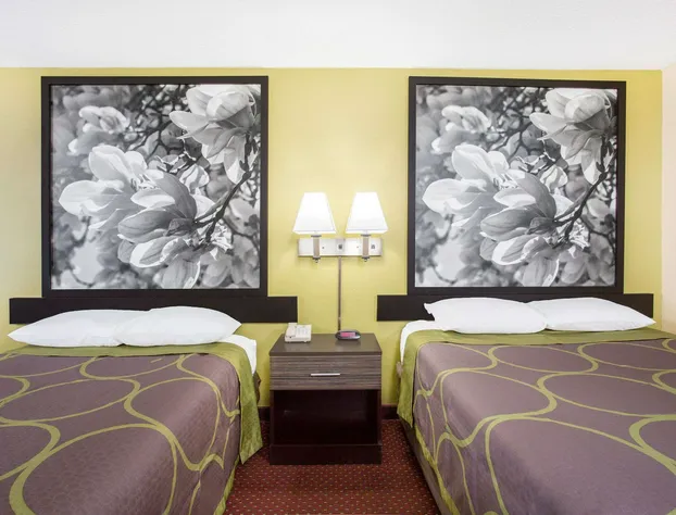 Super 8 by Wyndham Sumter hotel detail image 3